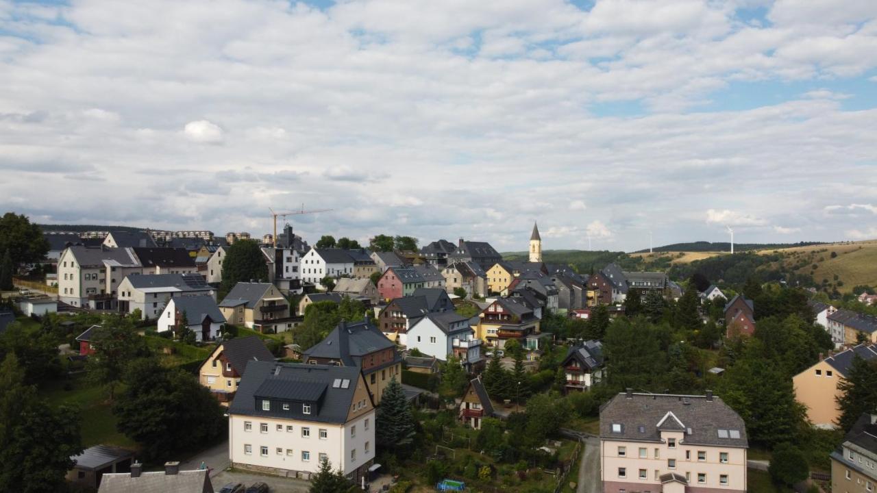 Ferienwohnungen Zauberberg, Schneehase & Glitzerhirsch Oberwiesenthal Exterior foto